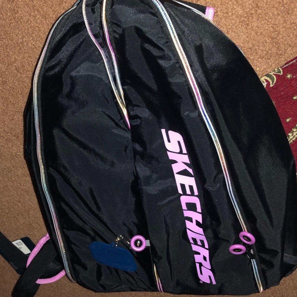 NWT SKETCHERS 🎒🔴SALE❤️OFFERS
